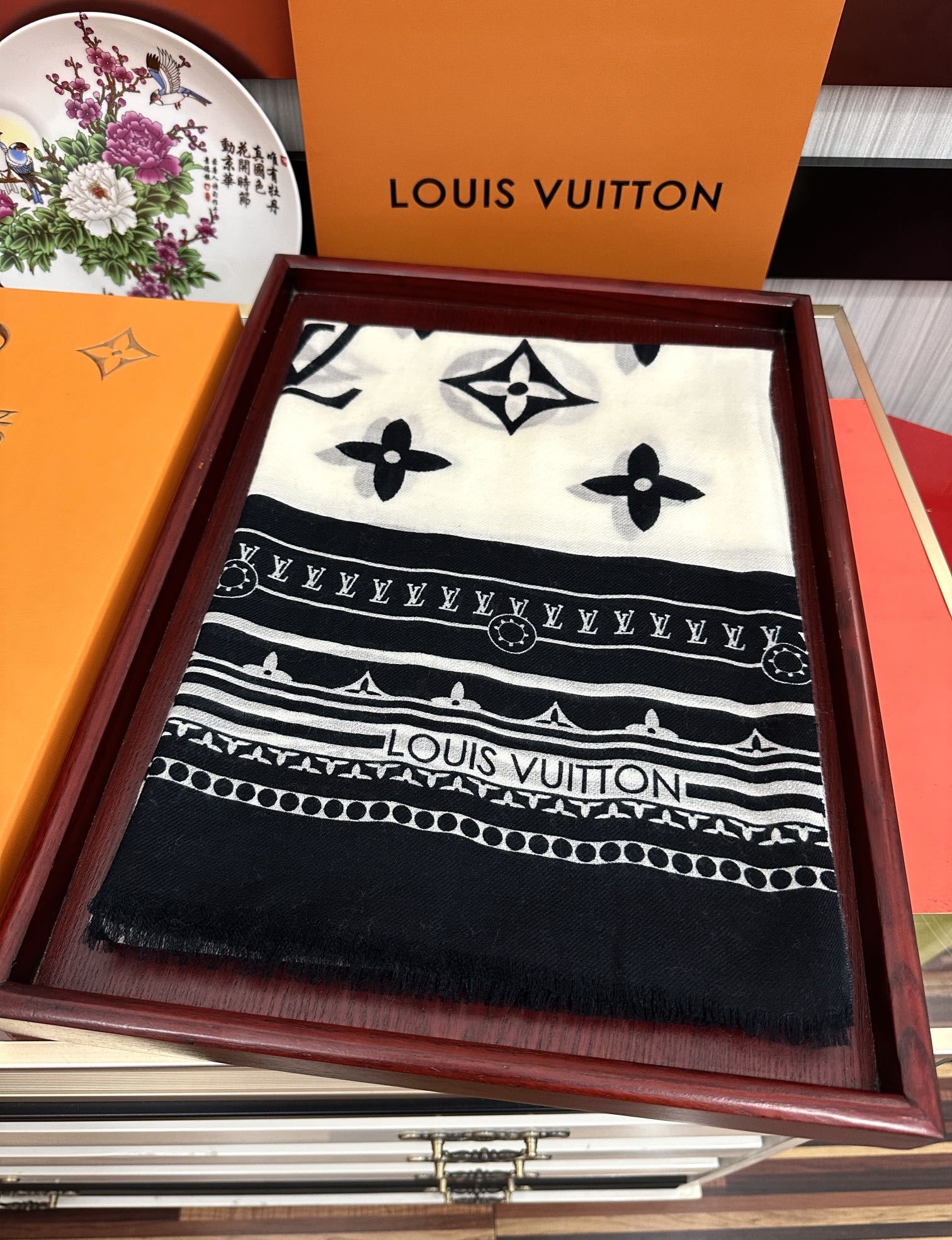 Louis Vuitton Scarf